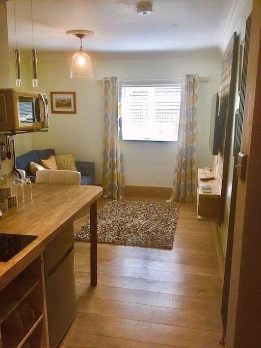 Henwick House Beautiful Flat,Private Parking, Short Walk To Town Lägenhet Ludlow Exteriör bild