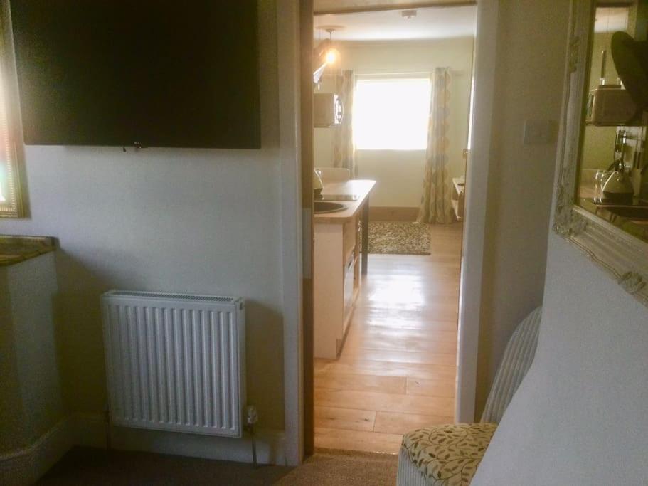 Henwick House Beautiful Flat,Private Parking, Short Walk To Town Lägenhet Ludlow Exteriör bild