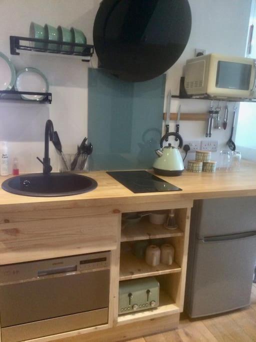 Henwick House Beautiful Flat,Private Parking, Short Walk To Town Lägenhet Ludlow Exteriör bild